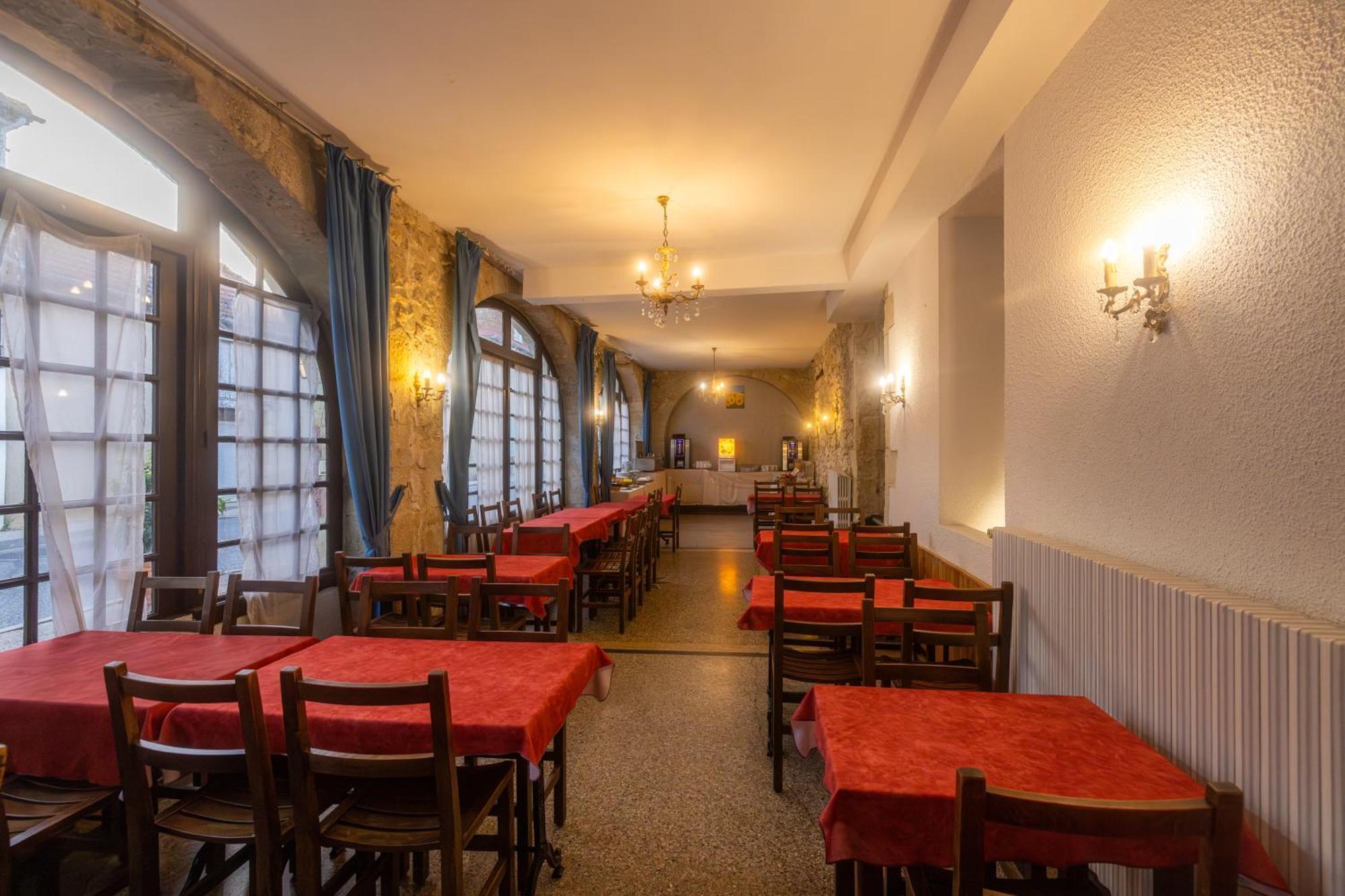 Hotel Restaurant Des Thermes Castera-Verduzan Exterior photo